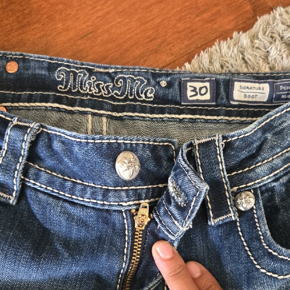 Miss Me Blue Boot Cut Jeans with Classic Denim Style - Picture 2 of 4